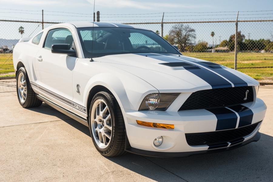  Shelby GT500 2007 года  (фото 3 из 128)